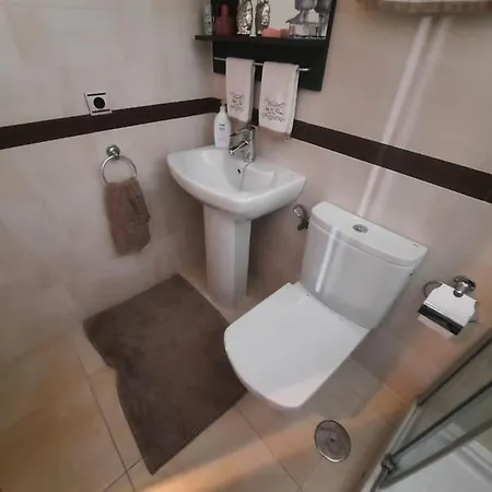 Amplio Piso Con Parking Y Piscina Cerca Del Mar Apartment *
